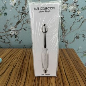 Artis Elite Collection Mirror Finish Oval 4 Brush Sealed